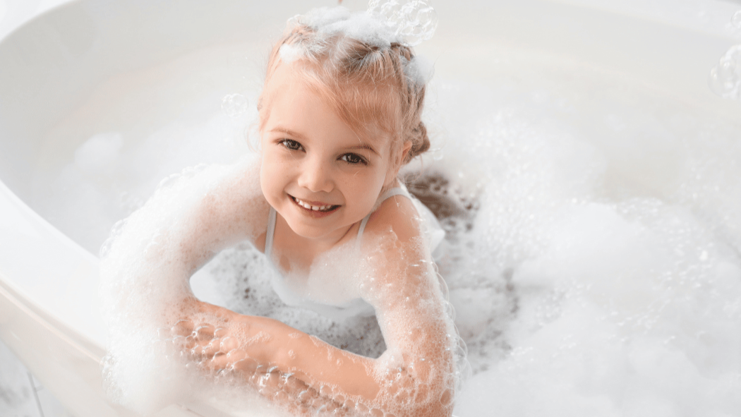 Baden und Duschen bei neurodermitischer Haut – so geht es richtig!